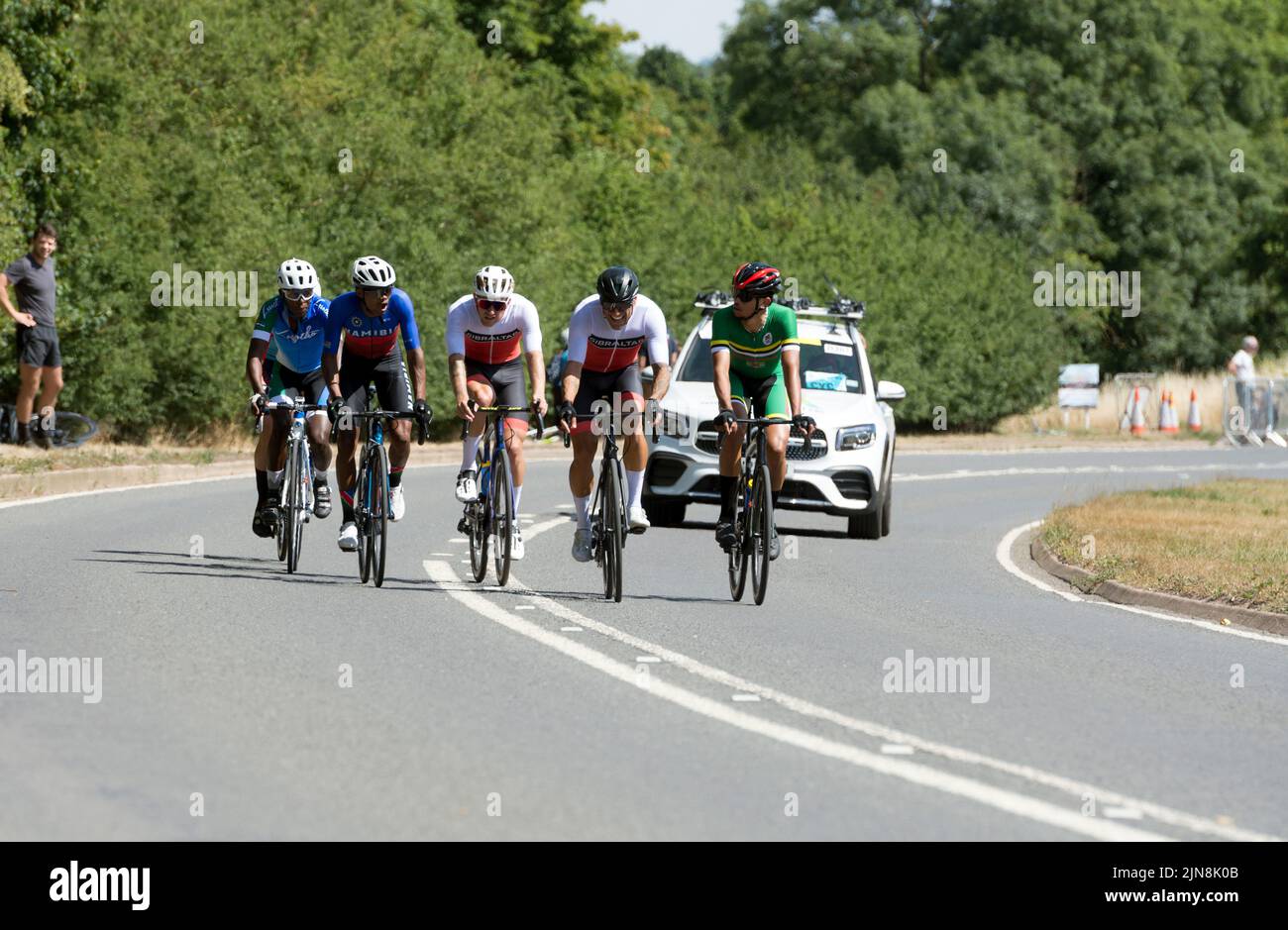 Die Commonwealth Games 2022 für Männer`s Radrennen, Hampton Road, Warwick, Warwickshire, Großbritannien Stockfoto